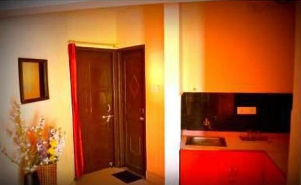 Sri Krishna Guest House & Reasturant 科纳卡 外观 照片