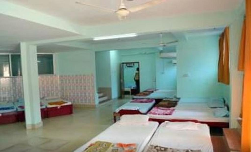 Sri Krishna Guest House & Reasturant 科纳卡 外观 照片
